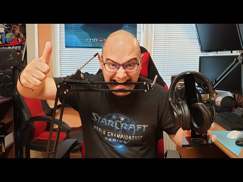 Промота в Gplay.bg | Разопаковане на стойка за микрофон, слушалки и бънджи