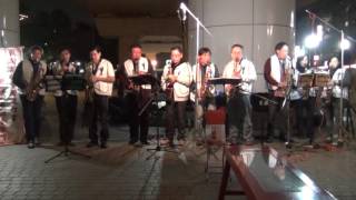 1041212汐止火車站前募款演出:車站