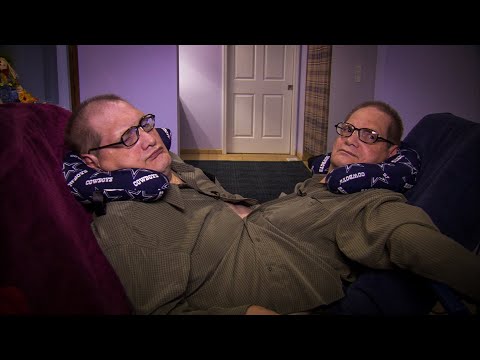 Conjoined Twins Ronnie and Donnie Galyon Die at 68