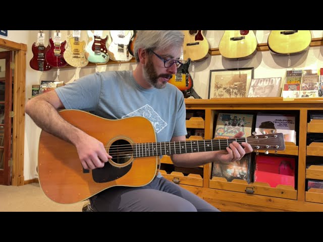Guarda "She Talks To Angels" on a Martin D-28 Rich Robinson #59 su YouTube Guarda "She Talks To Angels" on a Martin D-28 Rich Robinson #59 su YouTube