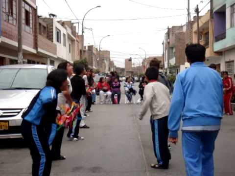 BECKY ALVA ROJAS DANZANDO EN PRACTICAS