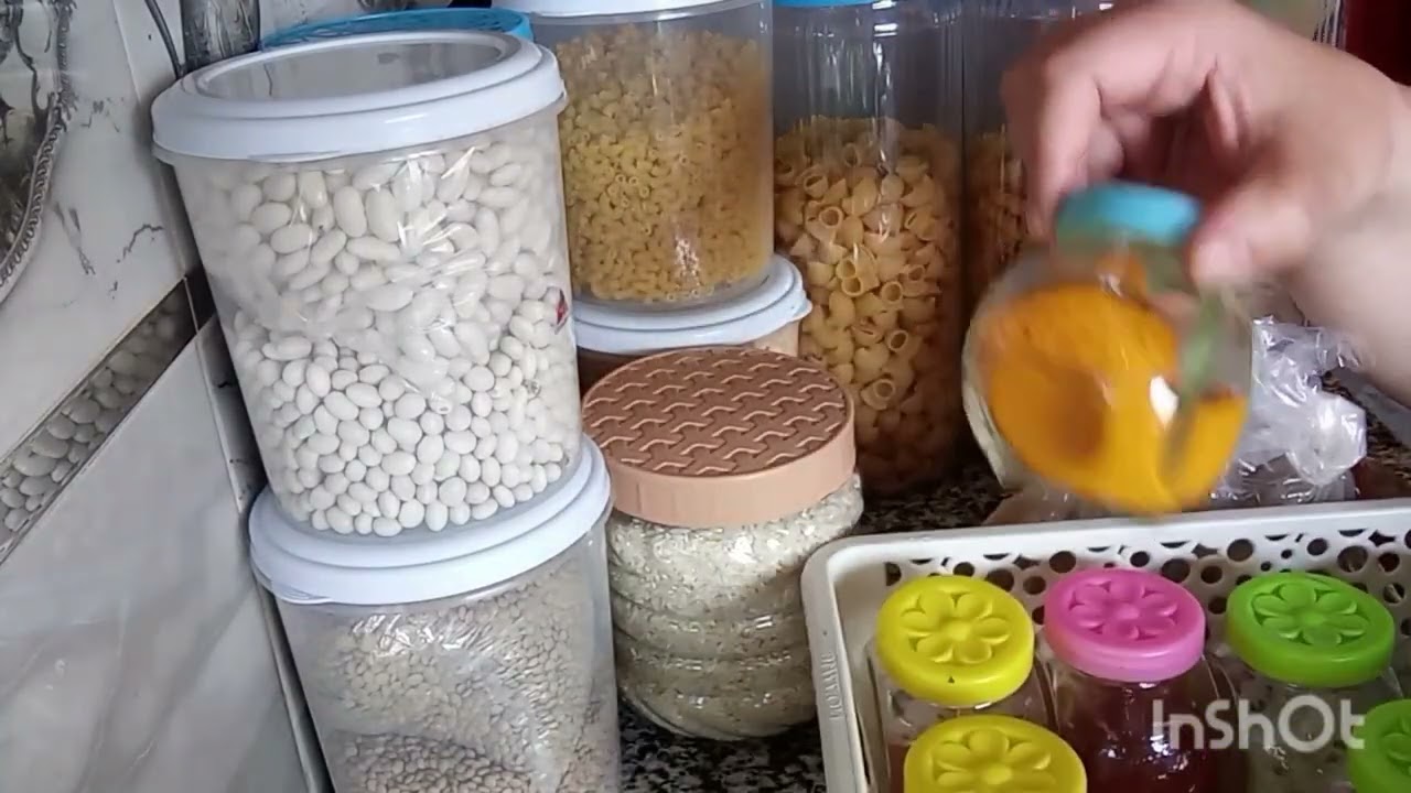 روتيني منزلي شقيا العادي في النهار البسيط 