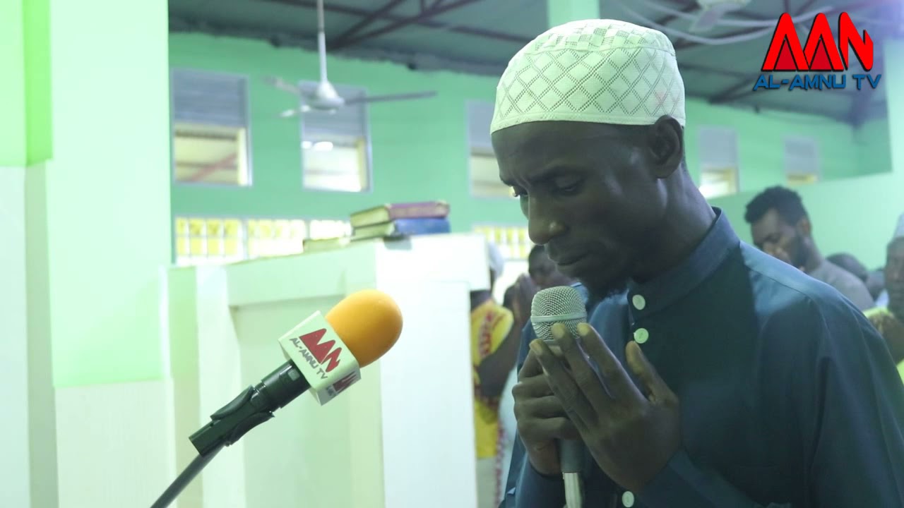 Iskilize Dua Alio Omba Shekh Nuru kwenye Swala ya Tarawehe Ndani Ya Masjid Madina