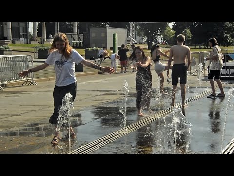 Fun splashes of Summer and wet girls! :-) / Веселые брызги Лета и мокрые девушки! :-)