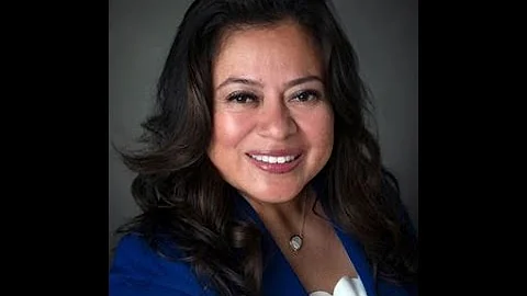 In the Women's Room:  Jeannette Sanchez-Palacios V...