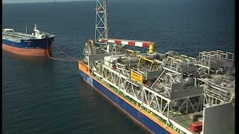FPSO during TANDEM discharge to﻿ a Shuttle tanker