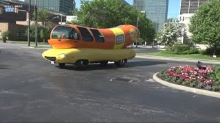 Need a job? Oscar Mayer hiring 'Hotdogger' to drive Wienermobile