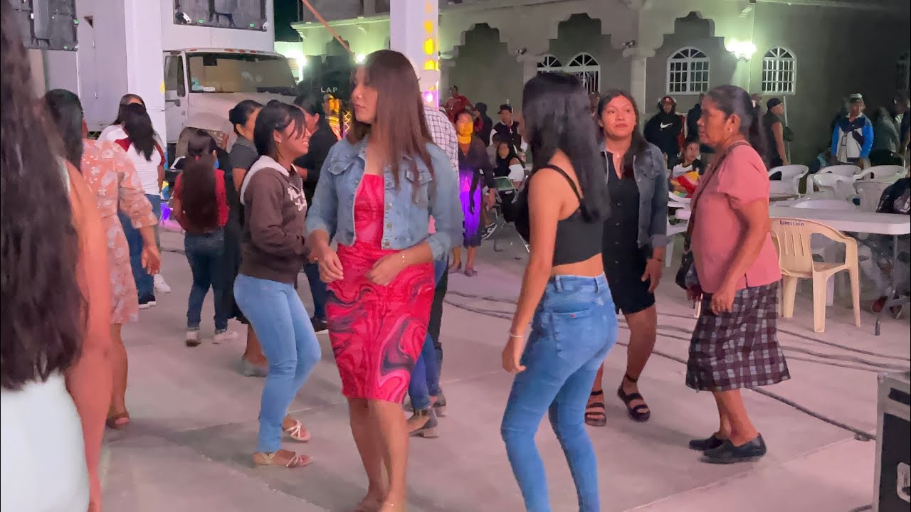 Baile en Ahuatepec Pueblo 2025 | El coyote de Guerrero (en vivo) Ilusión 98🔥✨️ | Chilenas