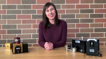 Integrating sphere vs. traditional diffuse reflection accessories