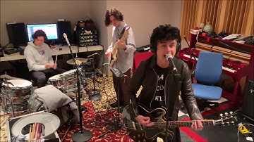 Billie Joe Armstrong With His Sons  - I Think We're Alone Now