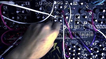 Make Noise DPO Gliding around on a random jam patch
