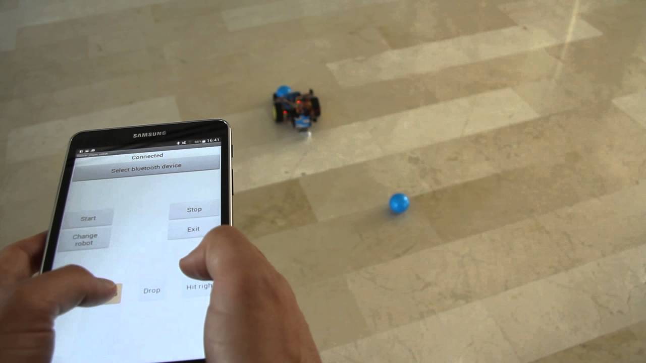 Arduino 2WD robot soccer player. SG90 9g Servo - Bluetooth HC06 - App Inventor