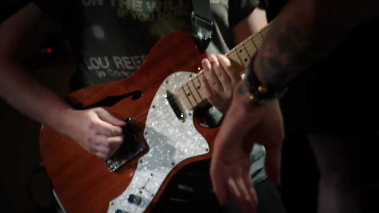 ADOLESCENTS HQ LIVE 2011.mov