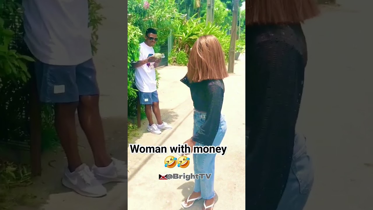 women with money 🤣🤣