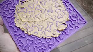 Bones Design Emat Enrichment Lick Mat Purple