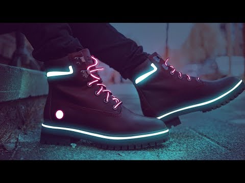 Neon Glowing Shoes Photo Effect Photoshop Tutorial