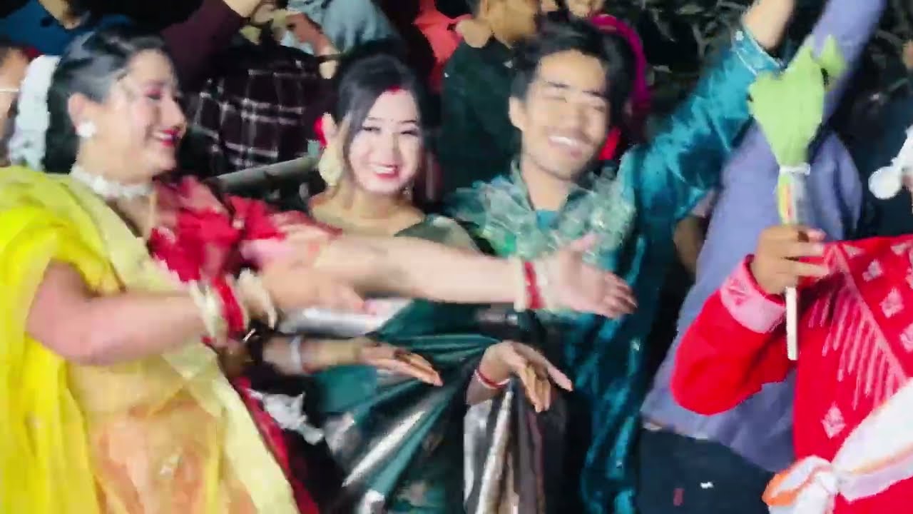 Bor(GROOM) Entry dance performance || Ulu de ulu de tora || Sajan ji ghar aye || Chokh tule dekhona