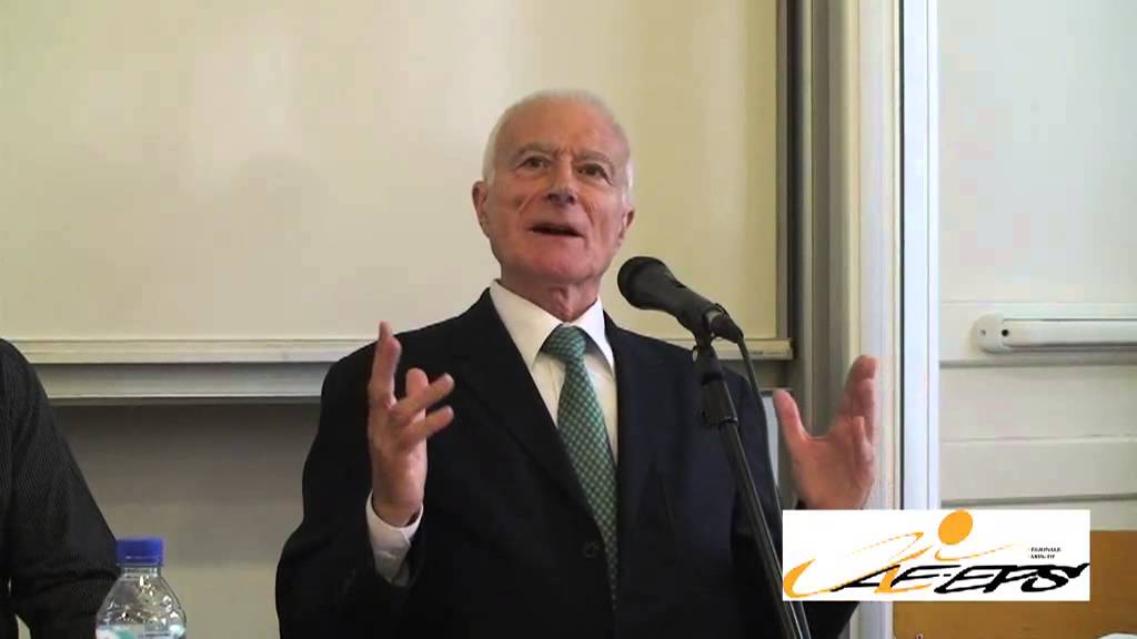 Questions à A. Hébrard et P. Parlebas