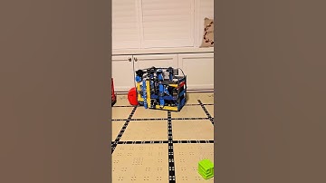 THIS ROBOT CAN SCORE THE RED CUBE!!! | Vex IQ Full Volume | Team Chewbotca