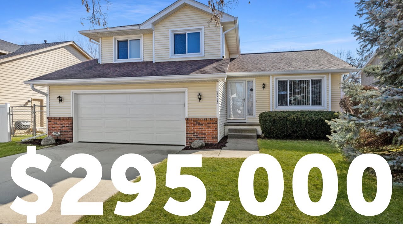 Tour a Home for sale in Johnston IA 8932 Long Meadow Drive Johnston