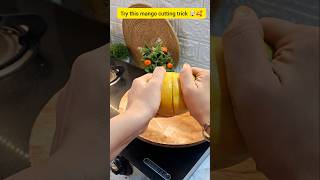 Best way to cut mango 🥭😁😱#relatable #secrethacks #trending