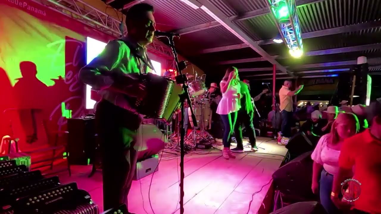 ALFREDO ESCUDERO Y MINGUITO SAEZ CUMPLEAÑOS DE ROKITO BARRIA LOS POZOS EN VIVO