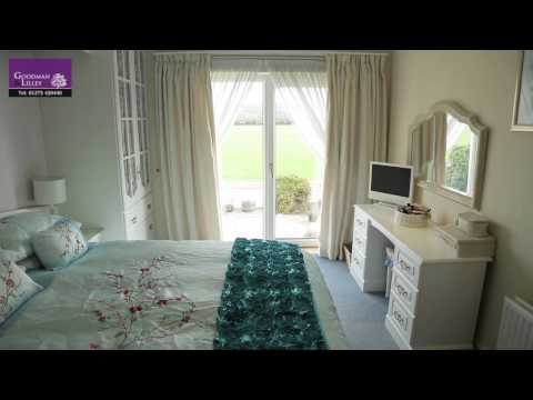 5 bedroom detached house for sale in Portishead, North Somerset - £499,950