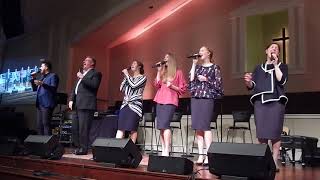 The Collingsworth Family sings You're About to Climb chords
