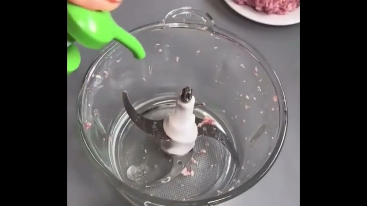 5-Second Cleanup: The Plastic Wrap Hack for Spotless Meat Grinders!