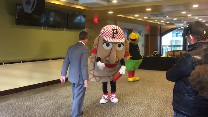 Chorizo joins 'world-class wieners' in sausage races - ESPN