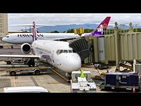 航空機・ヘリコプター Hawaiian Airlines B 767-300ER Hawaiian Airlines Boeing 767-300(ER) [N589HA] Taxi and