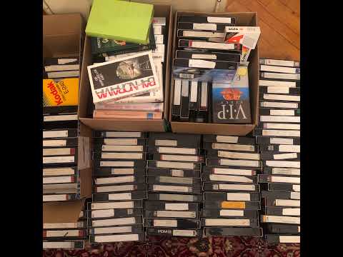 Grandmother's VHS Collection überträgt einen Livestream.