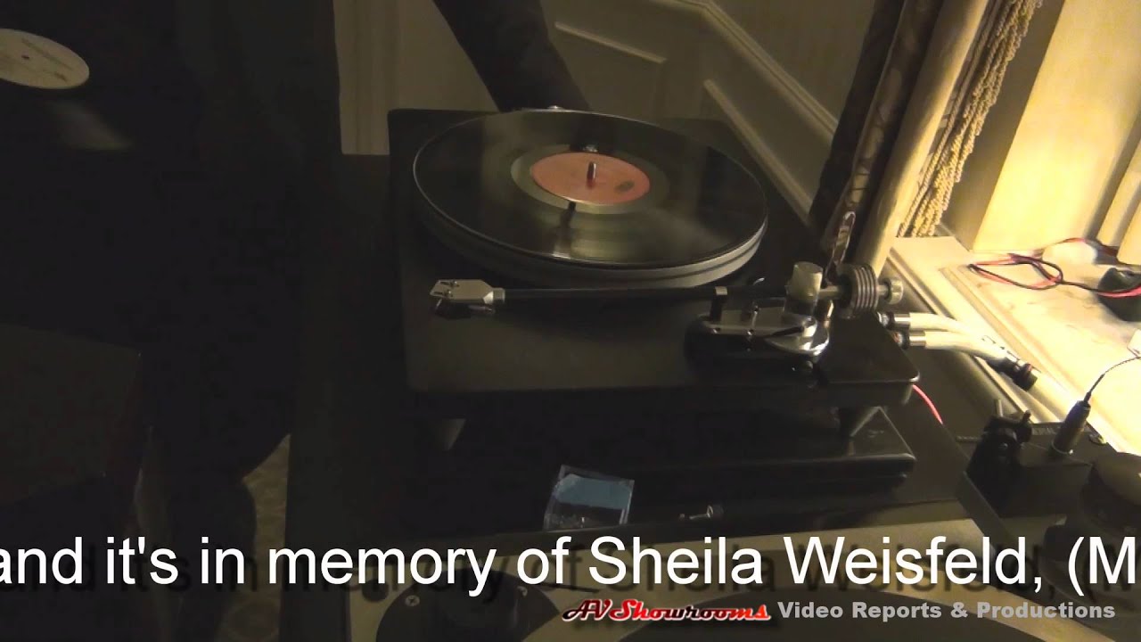 VPI Traveler Turntable.mp4