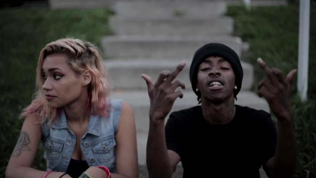 Tay Bezie ( Switch ) Shot By @Moosie8732