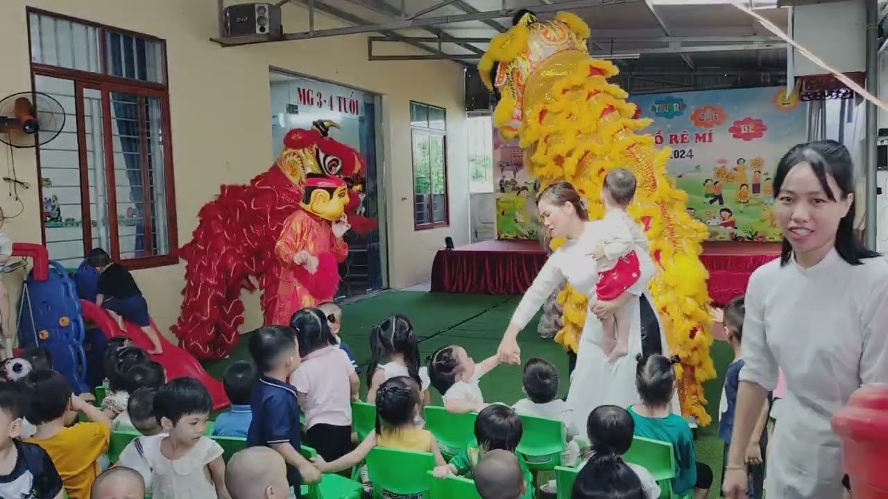 khai giảng cho các cháu mẫu giáo. lsr Hạ Long. Tam Hồng Lân