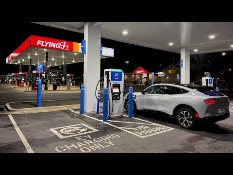Testing out Flying J with GM's new EV chargers in Caldwell Idaho!