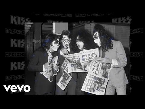 Kiss Rock Bottom Visualizer