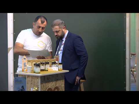 Գեւորգ Պապոյանը էկոնոմիկայի նախարարության կանաչ տաղավարում է