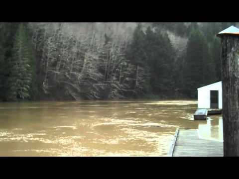 Siletz River Flood levels high in Oregon