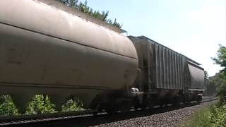 LSE59 Rolls East, Led by HLCX 3852 and UP 1943 (Ex. Cotton Belt SSW)