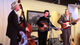 Video thumbnail of "Johnny Trouble Trio "Mean eyed cat""