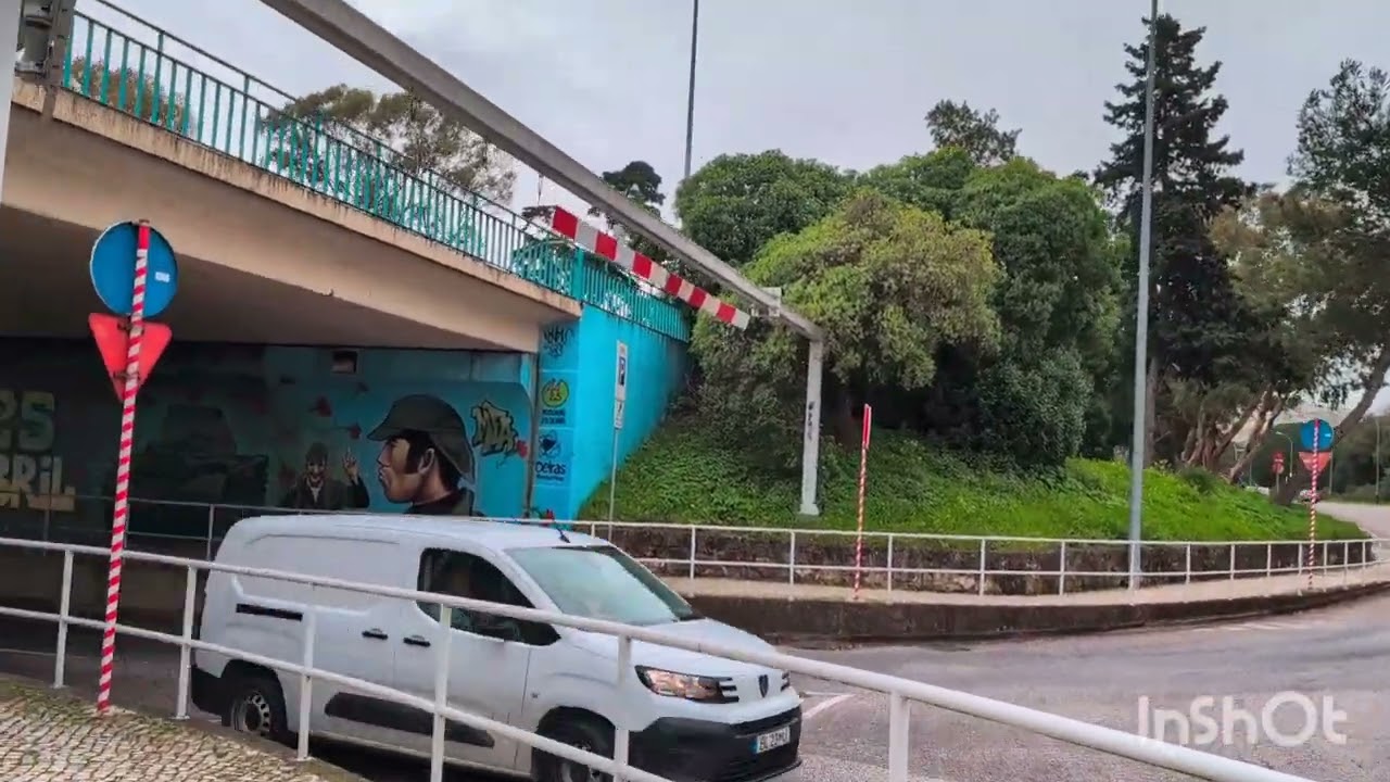 Walking Oeiras: Rainy Crossing to the Seafront