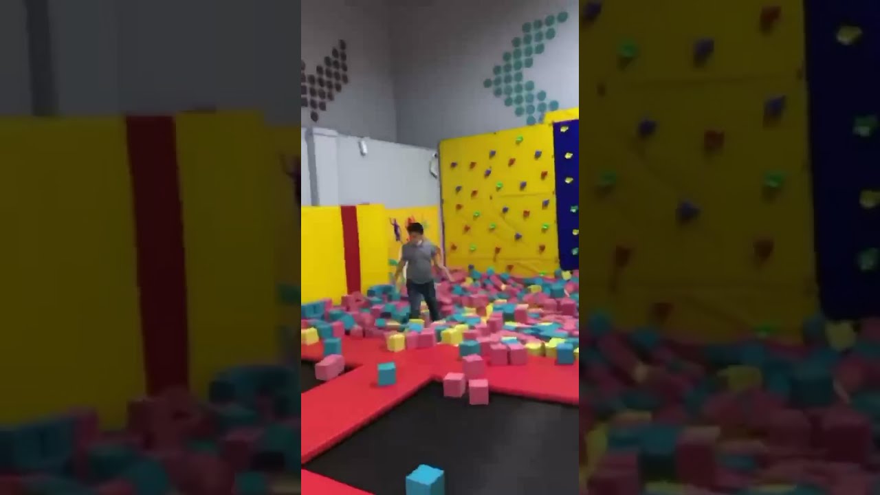 خروجتنا لمدينة الالعاب لالا لاند 😍الجزء الاول