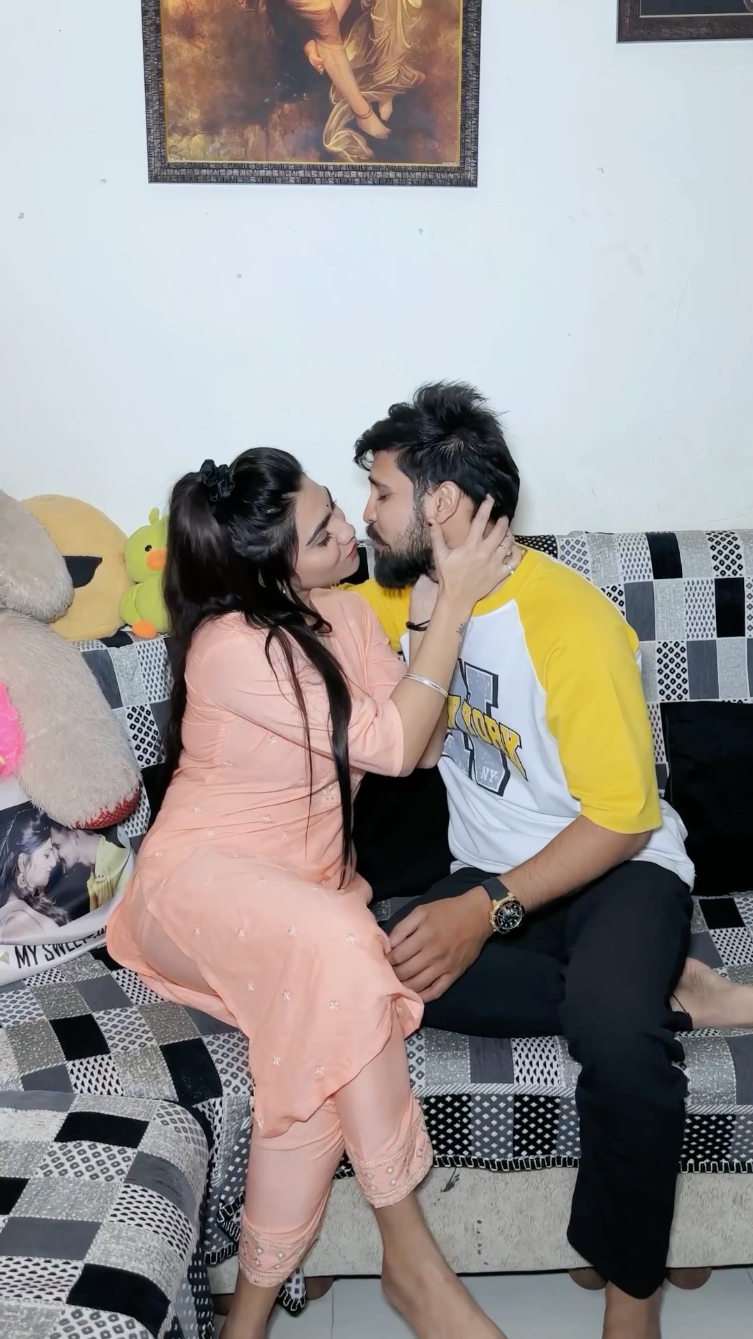 यें मेरे पति के साथ क्या हो गया??#comedy #kajalsoni #youtubeshorts #funny #viralvideo @kajalsoni