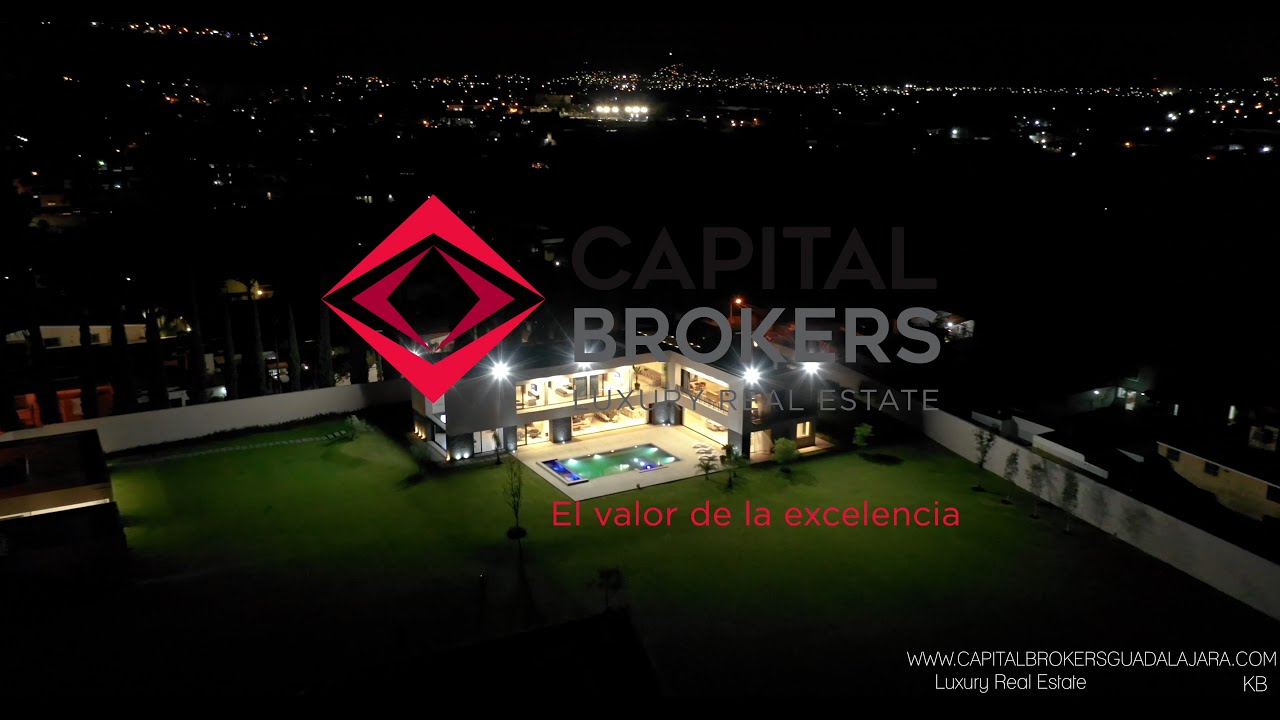 Hermosa Mansion Moderna con Arte en Venta en Guadalajara México