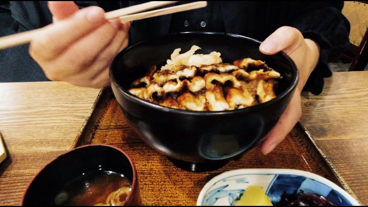 40代独身女の寂しい週末一人旅 女ひとり宮島の うえの であなごめし食べてみた 女性ひとりでも入りやすい 宮島でひとりごはんするにも最適 混雑に注意 Youtube 40代独身女の寂しい週末一人旅 女ひとり宮島の うえの であなごめし食べてみた 女性ひとりでも入りやすい 宮島でひとりごはんするにも最適 混雑に注意 Youtube