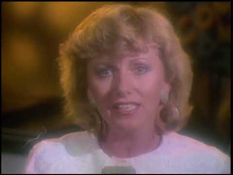 The Comedy Mill - My Eyes Are Like Whiskey