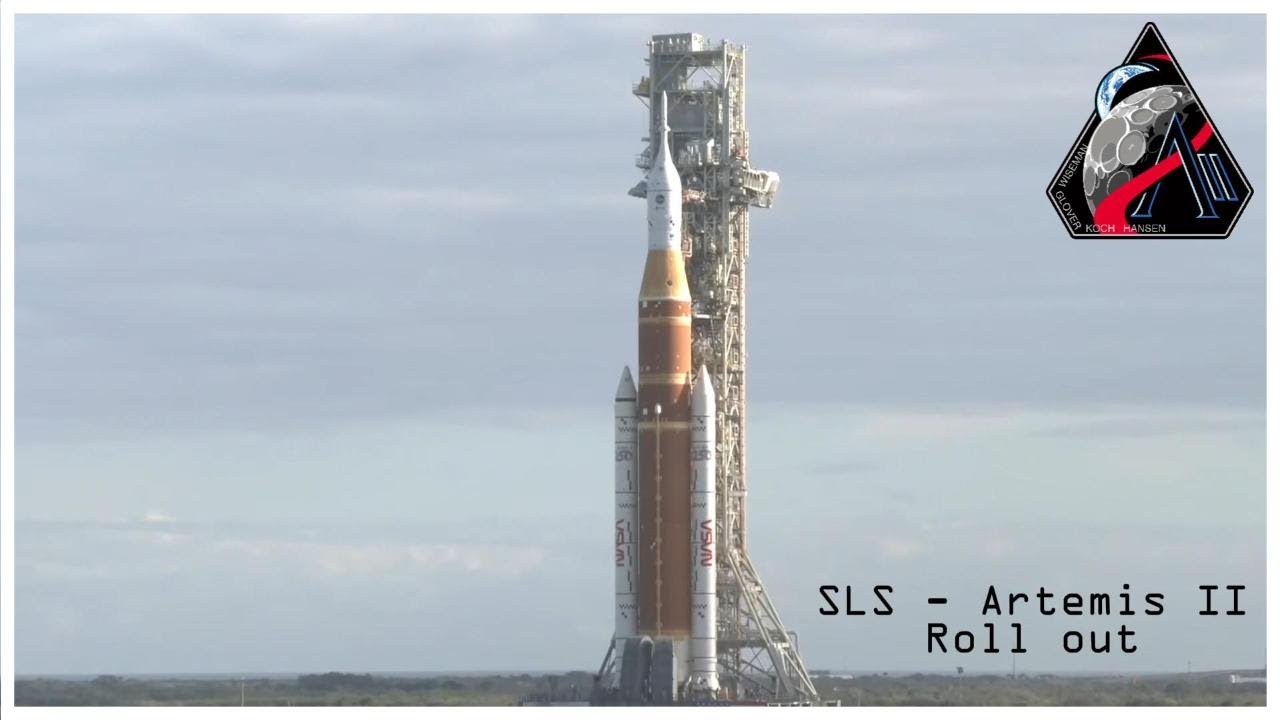 SLS - Artemis II Roll Out (Timelapse)