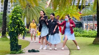 Full Hd Bushman Pranks Vietnam 2023 Những Tình Huống Hài Hước Không Thể Nhịn Được Cười