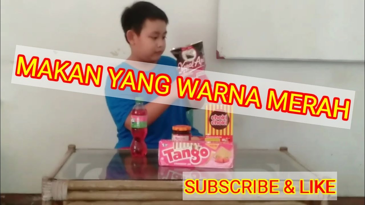 Makan makanan yang warna  merah  YouTube